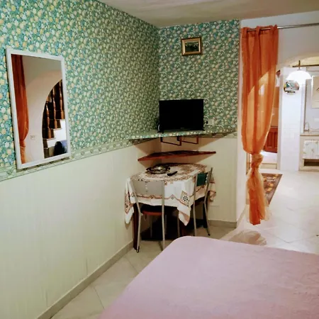 Apartment Stromae